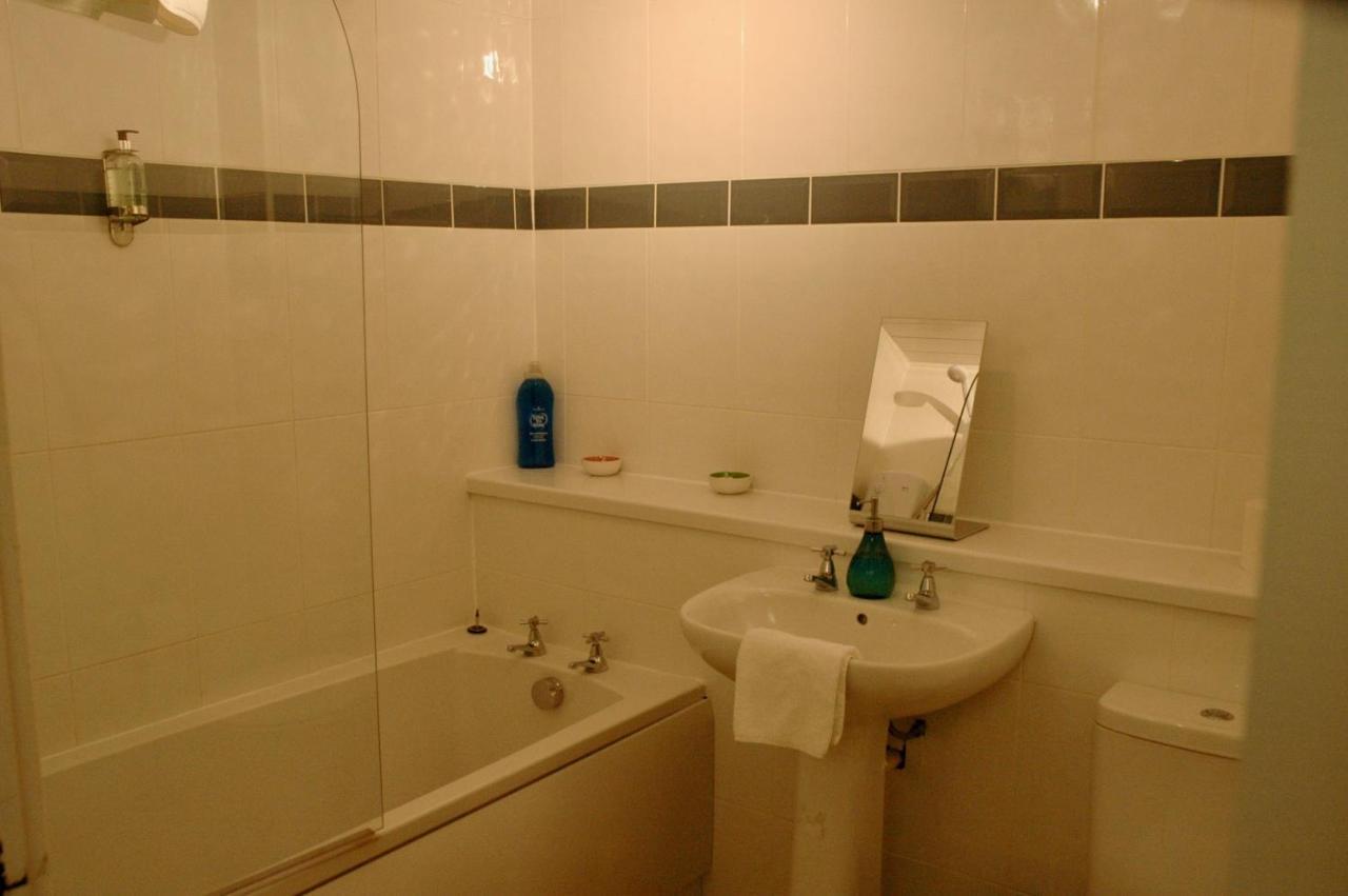 Fabulous Stylish Flat In Merchant City & Free Secure Parking Glasgow Dış mekan fotoğraf